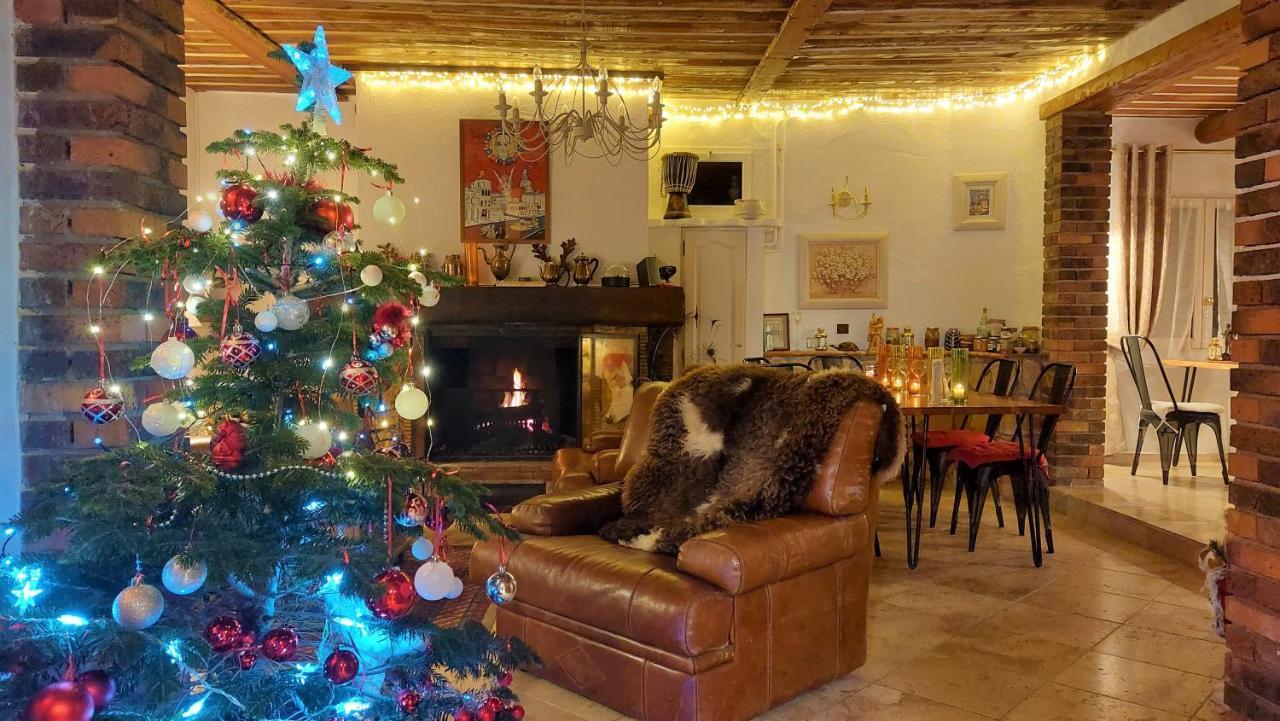 לינה וארוחת בוקר Taradeau La Bergerie Du Moulin (Adults Only) מראה חיצוני תמונה