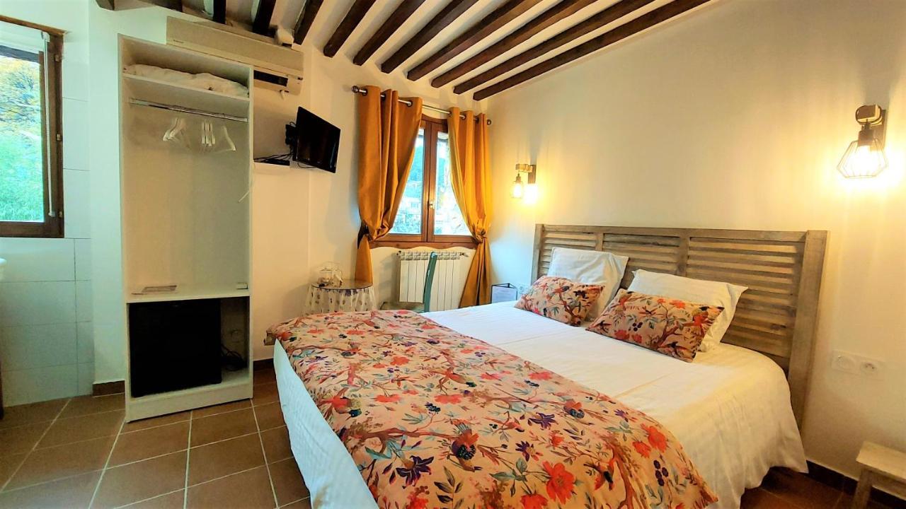 לינה וארוחת בוקר Taradeau La Bergerie Du Moulin (Adults Only) מראה חיצוני תמונה
