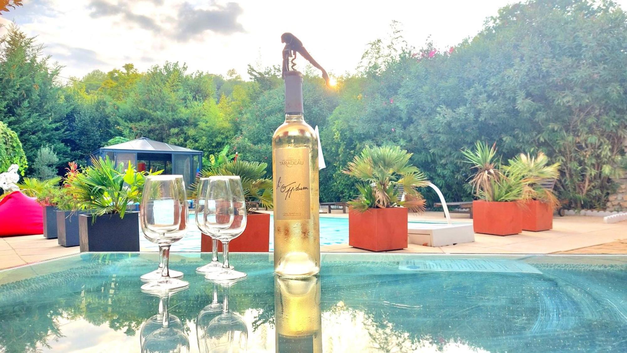לינה וארוחת בוקר Taradeau La Bergerie Du Moulin (Adults Only) מראה חיצוני תמונה